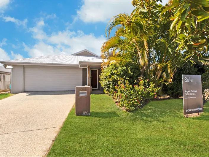 Spacious Four Bedroom Home in Royal Sands Estate