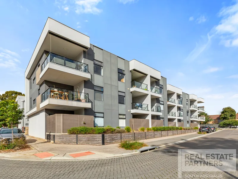 Chic Apartment Living - Linear Park Location