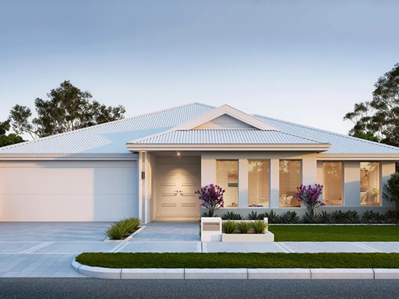 Large family home on an old fashioned big block right next to the beach - The Aussie Dream!!