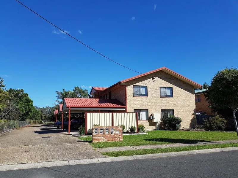 Spacious 2 Bedroom Townhouse with Stunning Views!