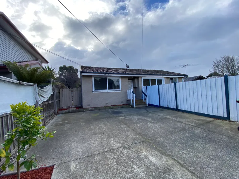 Appearances are often misleading - 3 bed