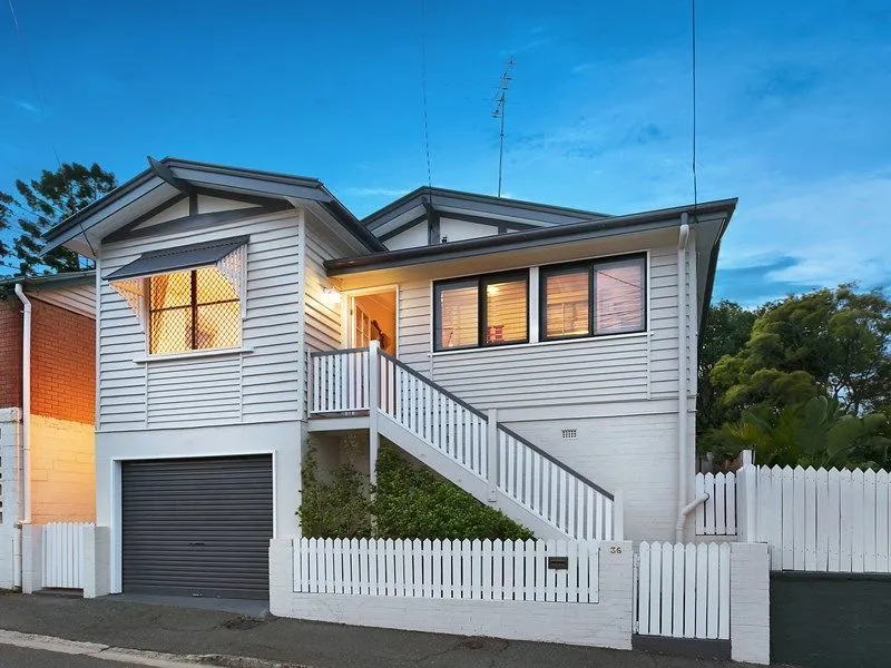 Stylish & Timeless Property