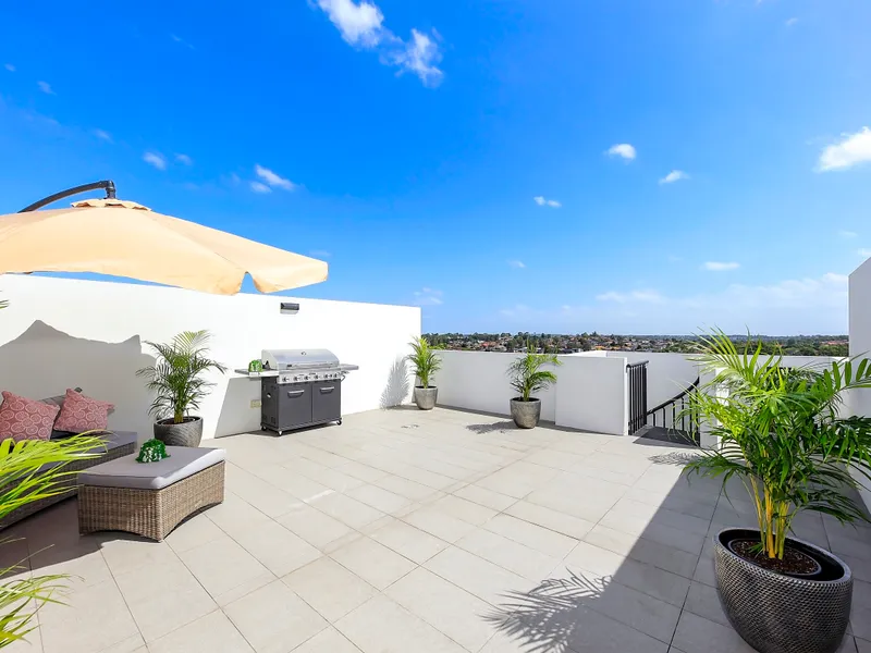 Outstanding Location and Stunning Views From Private Rooftop
