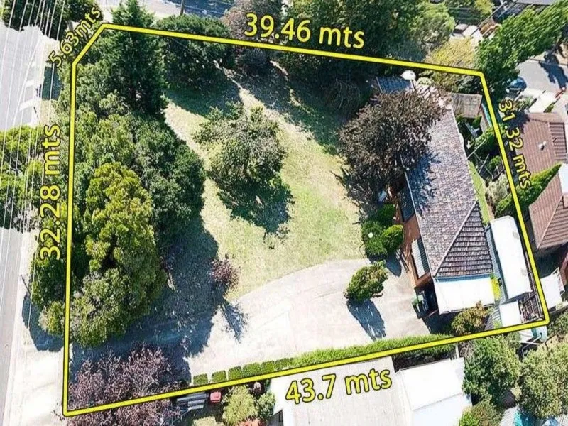 DEVELOPMENT SITE WITH PLAN AND PERMIT