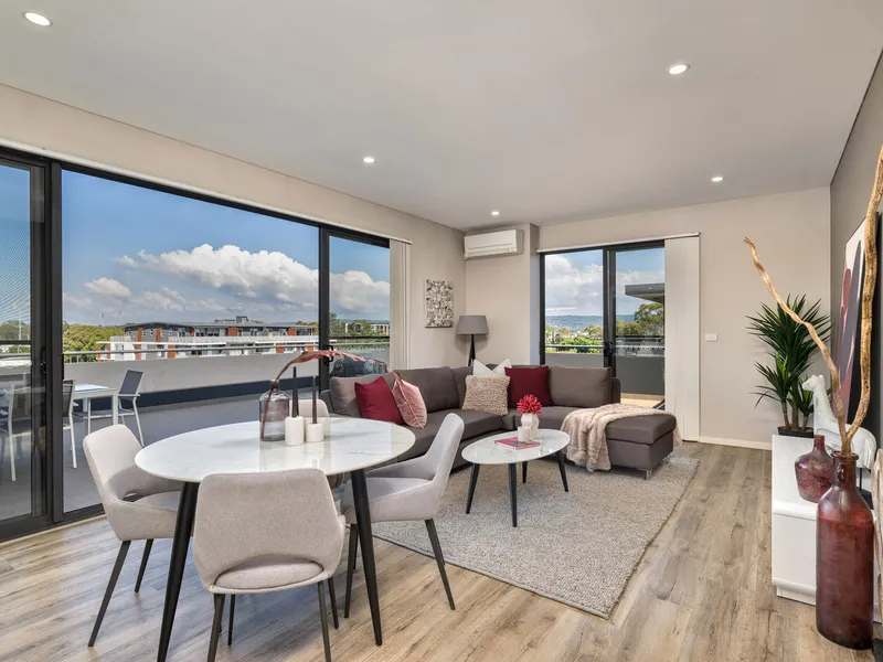 ELEVATE YOUR LIFESTYLE WITH PANORAMIC VIEWS!