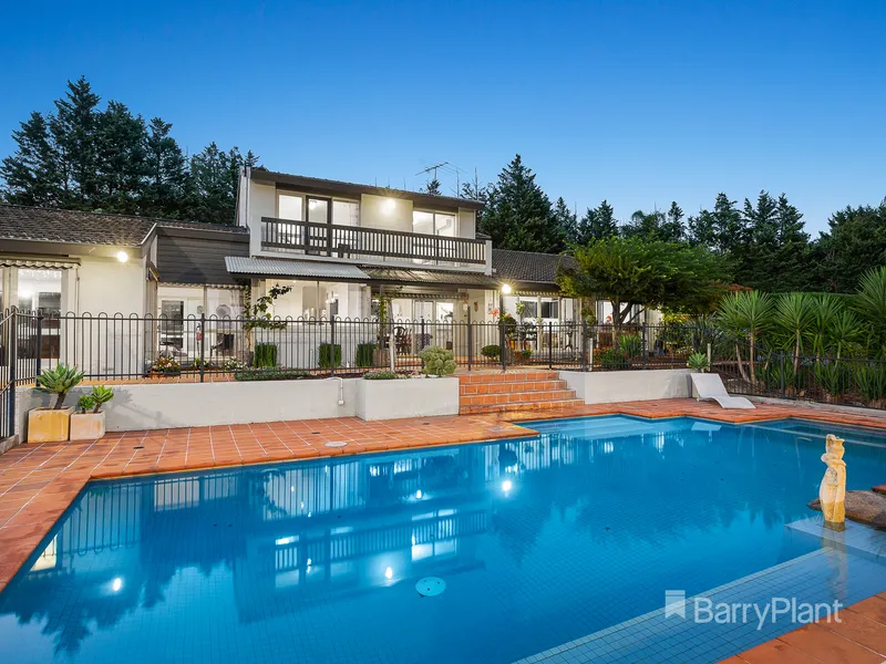 Resort acre living in one of Templestowe’s premier neighbourhoods