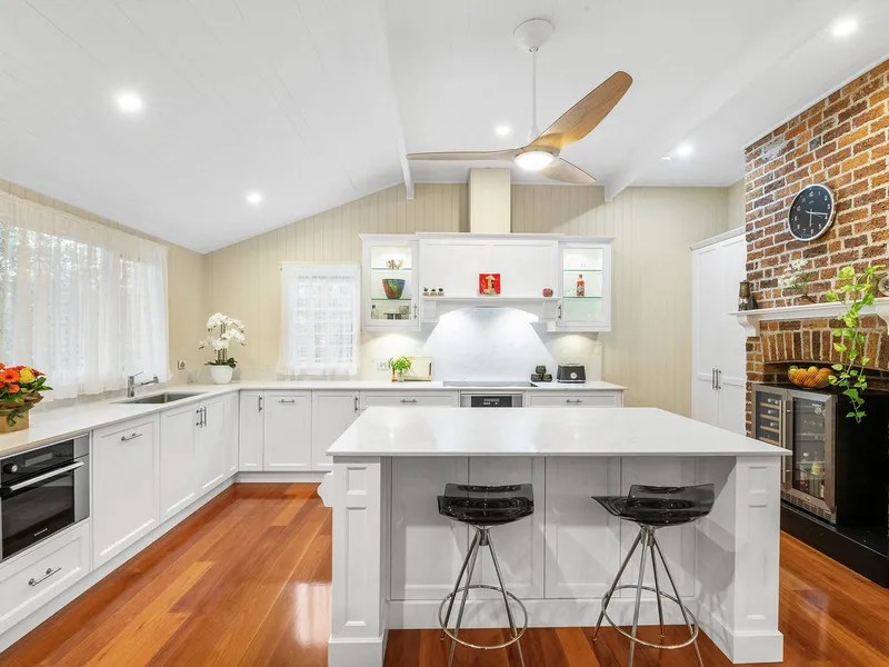 C 1890 Queenslander on 1,126sqm