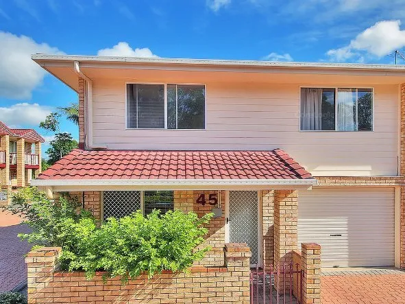 LOW BODY CORP FEE & TOP LOCATION!