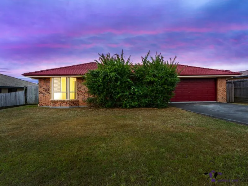 | OPEN PLAN LIVING | GREAT LOCATION |