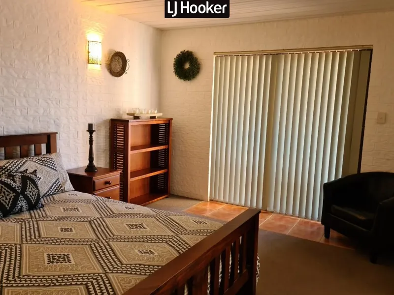 Fully Furnished Unit in Popular Street