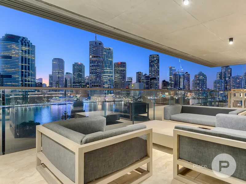 Lavish full-floor apartment capturing unrivalled city and river views
