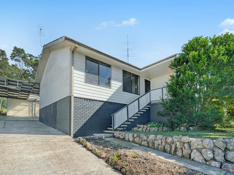 Central location close to M1 and Hunter Expressway