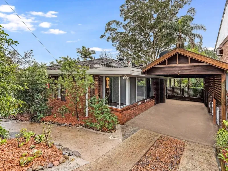 Gorgeous family home surrounded by nature in Kareela!