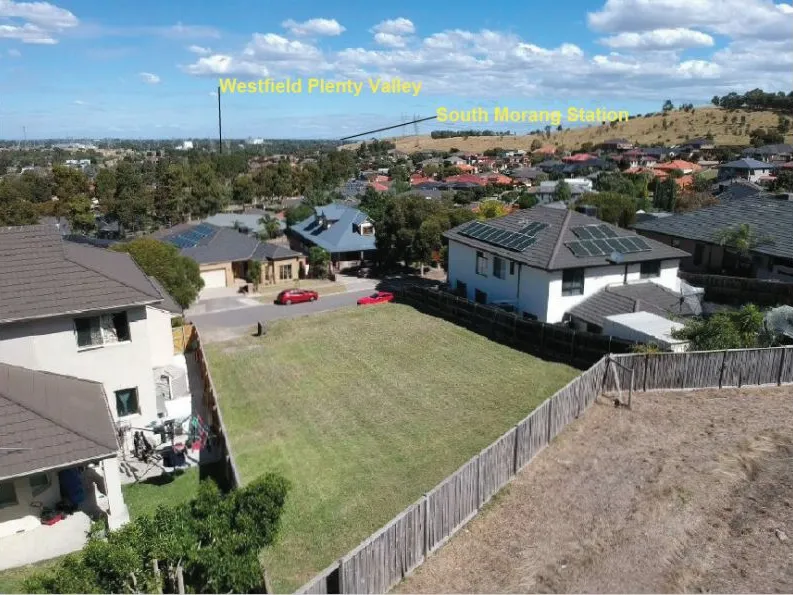 Prime block of land in the heart of Mill Park Lakes!