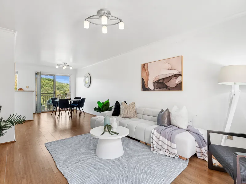 Carefree entertainer with rejuvenating elevated bush outlooks