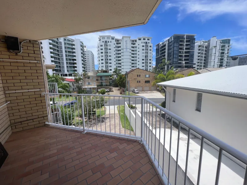 Central Mooloolaba 3-Bedroom Unit