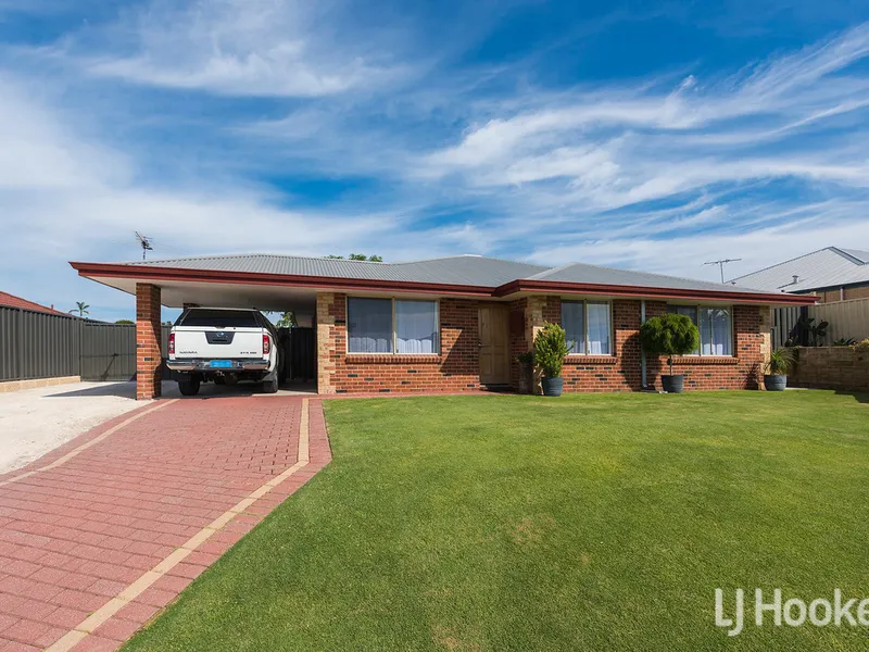 4x2 - Family Home - Immaculate yards