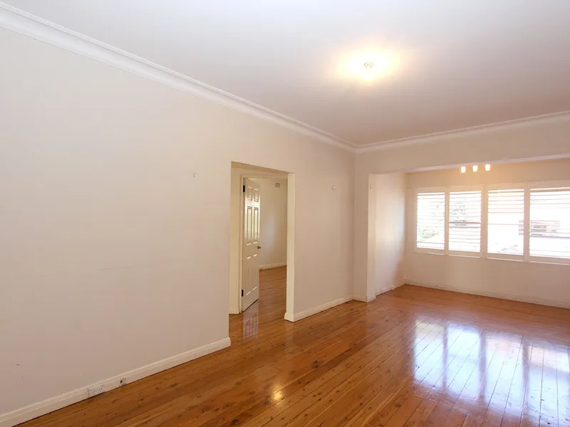 Sunny Two Bedroom Older Style Apartment