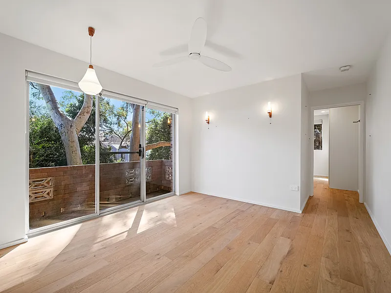 Freshly Renovated One-Bedroom Apartment