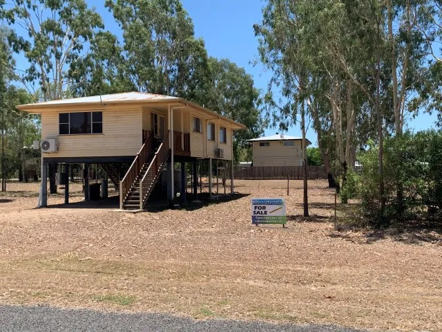 House with Development Opportunity with adjoining Vacant Lot in Nebo