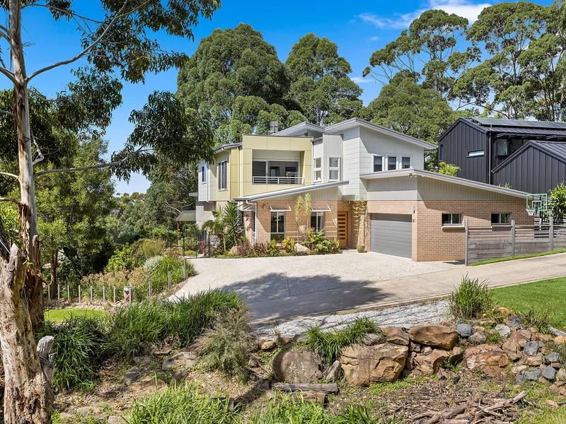 Luxurious Acreage Retreat