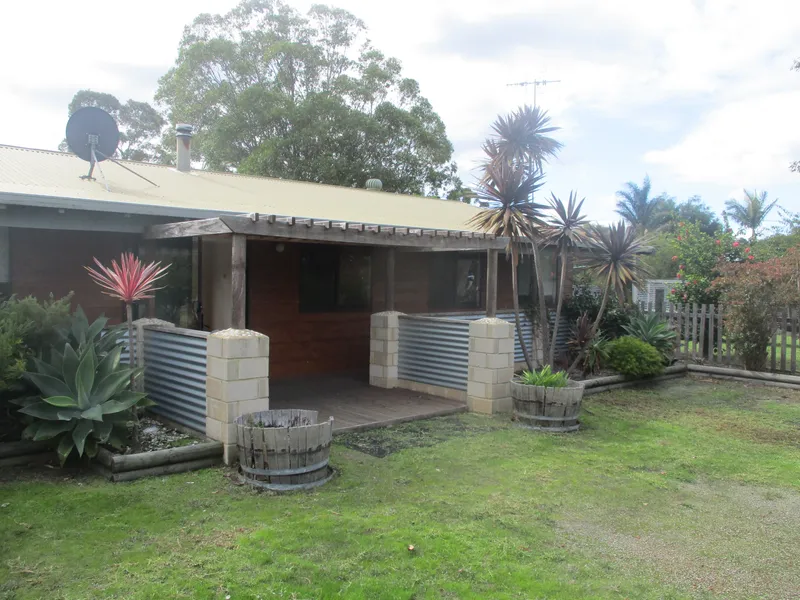 COTTAGE IN THE OCEAN BEACH LOCALITY