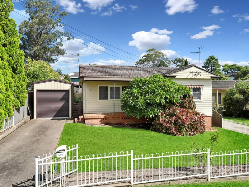 3 Bedroom Family Home On 600.7m2 Block! The Perfect First Home Or Investment Opportunity!