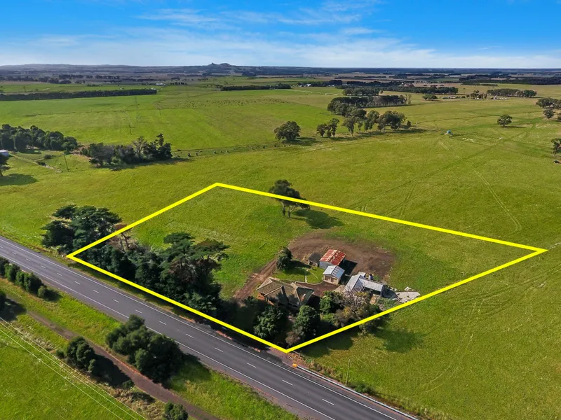 Classic Retro Home on 4 Acres