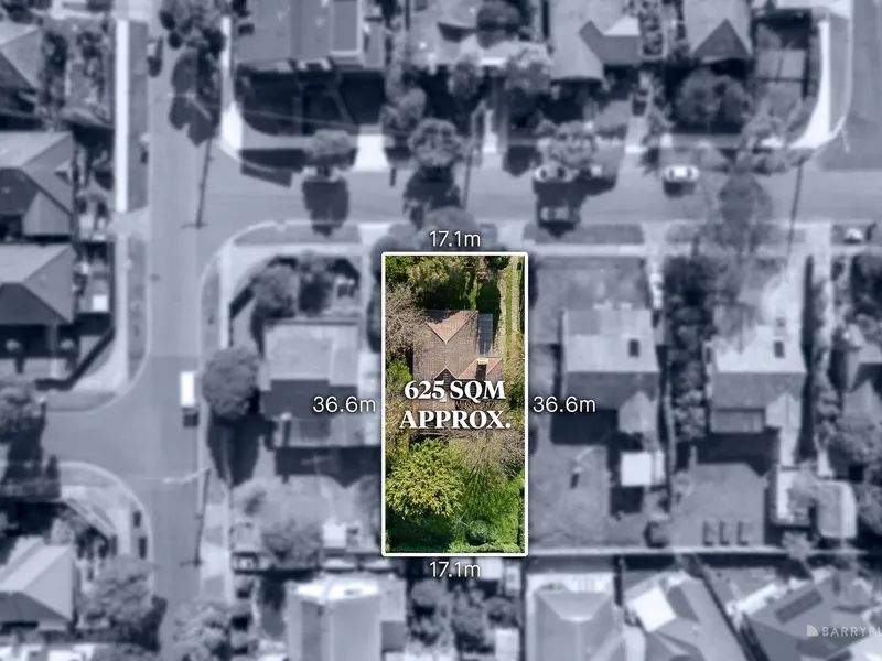 Renovate or Build New in a Prominent Pocket (STCA)