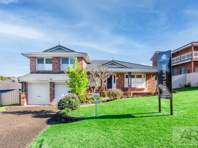 Lovely, oversized family home in a quiet cul-de-sac