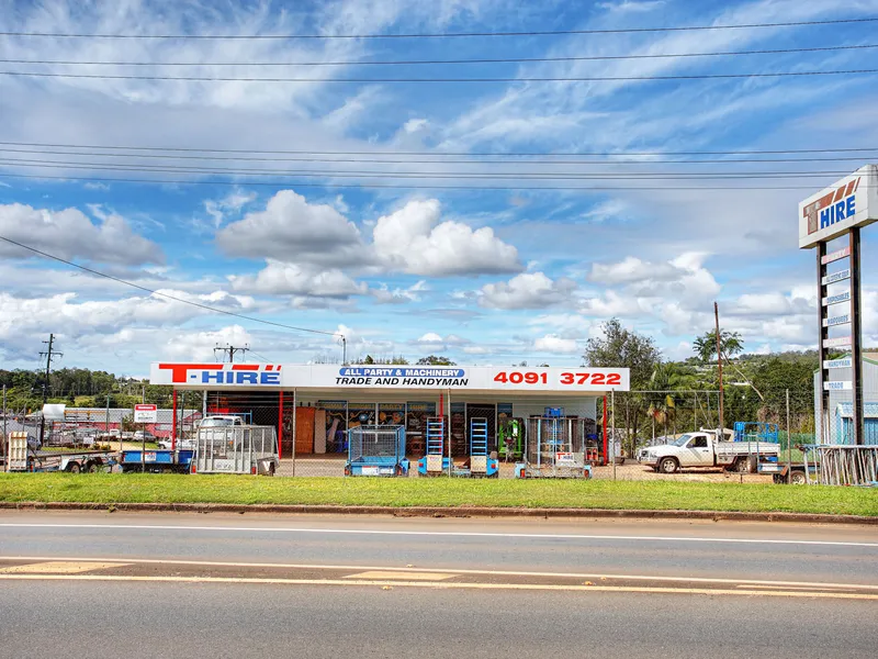 PRIME LOCATION WITH EXCELLANT EXPOSURE