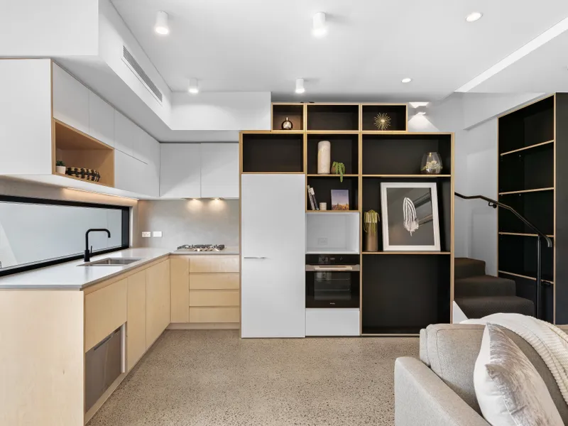 THE BOWERY - Industrial Split Floor 2 Bedroom