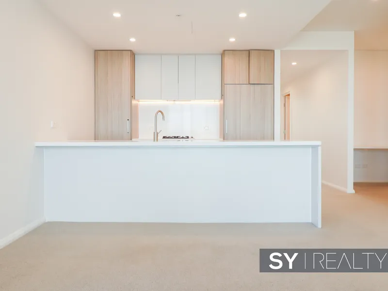 North facing modern apartment close to transport with CBD and water view