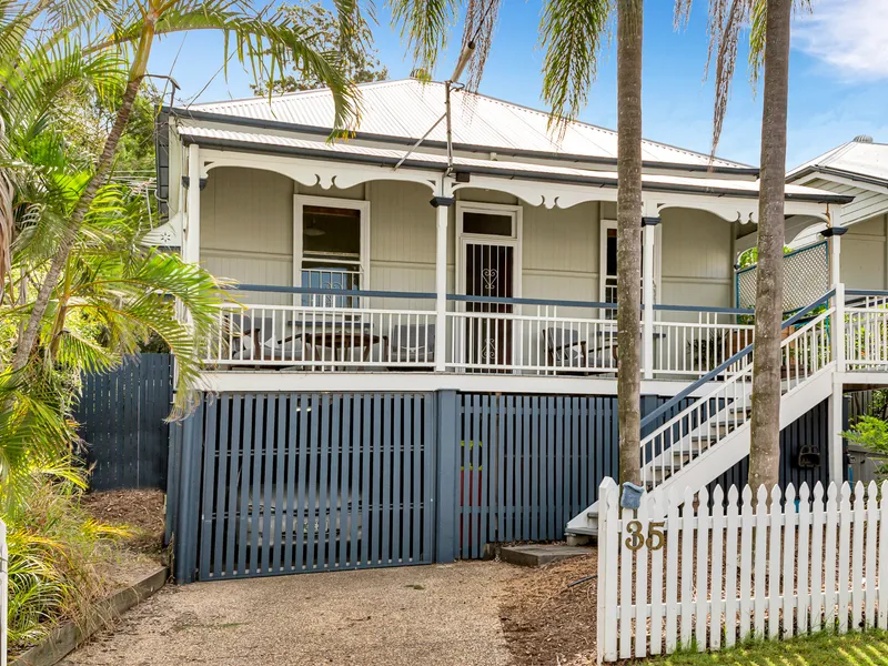 Postcard Cottage In Central Location