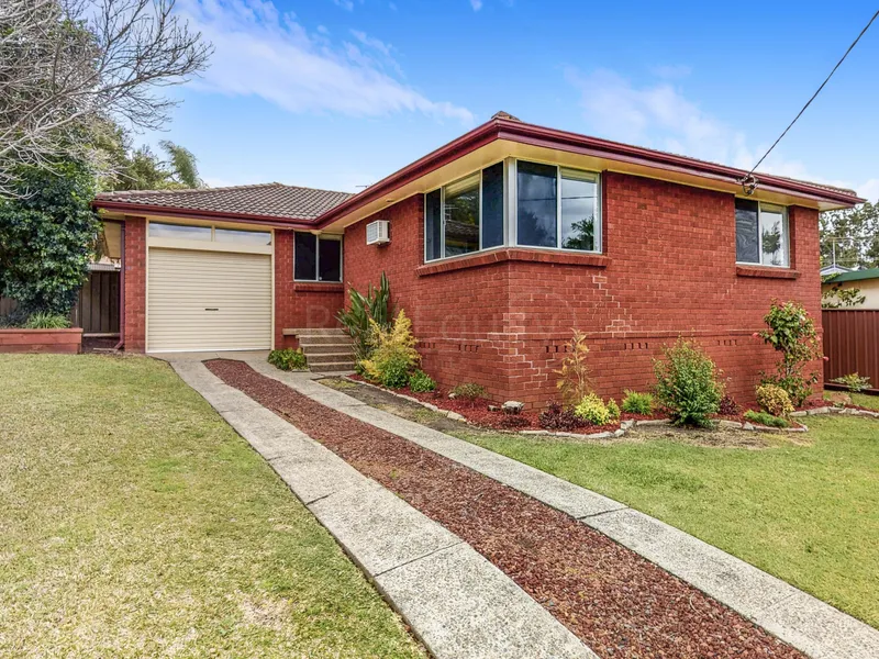 Traditional Residence - Beautifully Refreshed