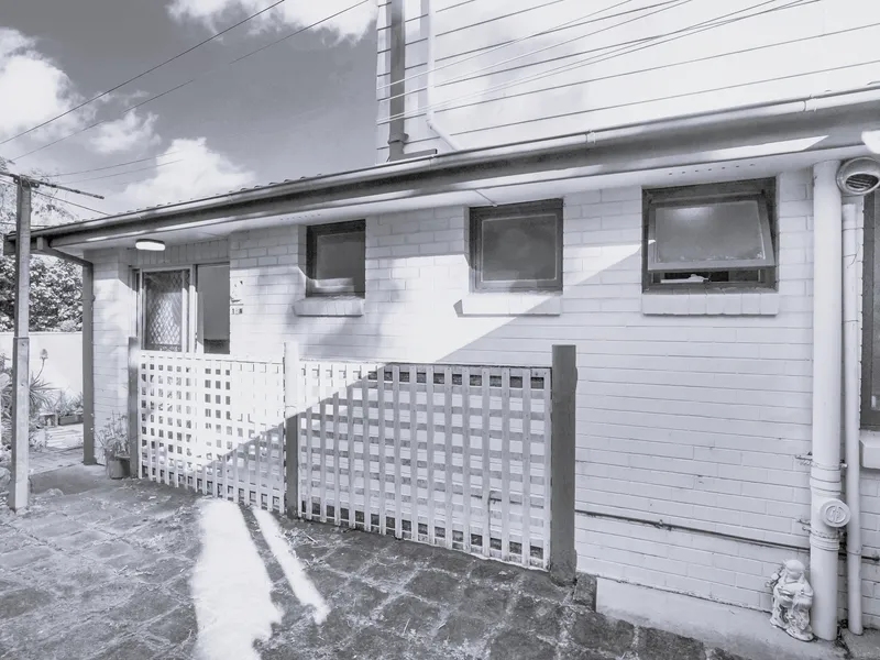 One Bedroom Granny Flat | All Bills Inclusive & Furnished