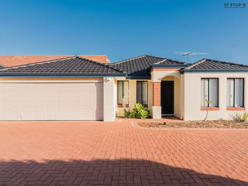 NOT FAR FROM MORLEY GALLERIA AND COVENTRY MARKET