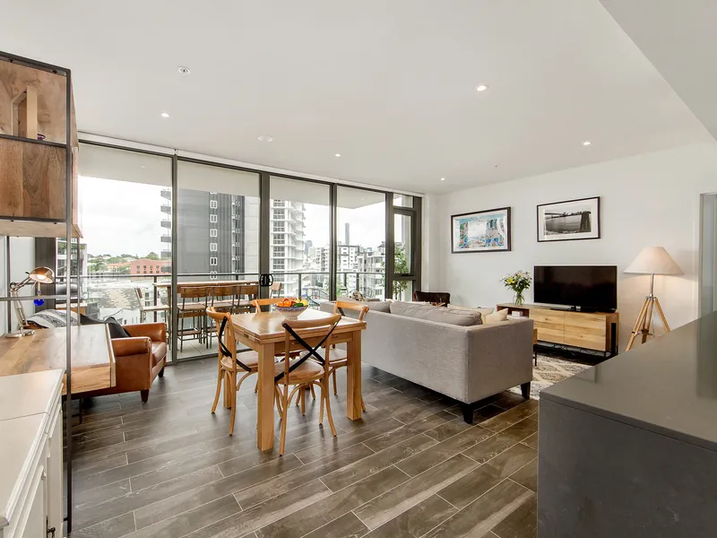 Sensational Apartment Located in the Heart of Newstead