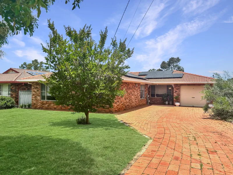 Cozy Four Bedroom Home In South
