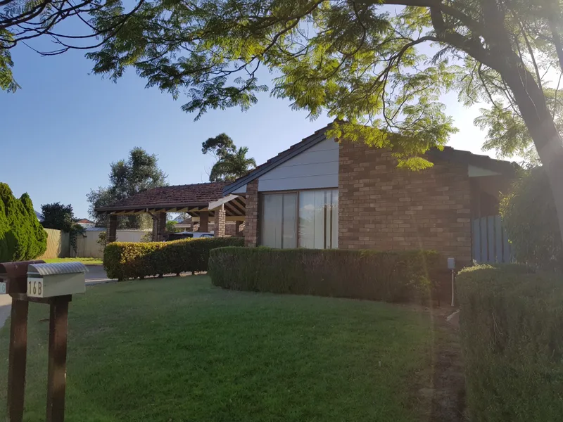 Refreshed Home - Gardening included!