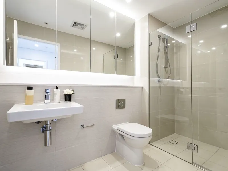 Luxury Apartment for leasing NOW