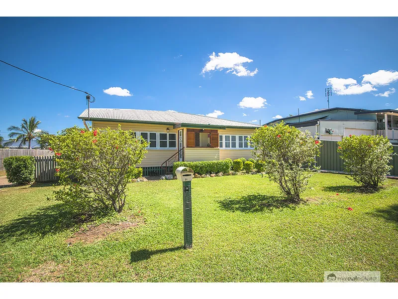 Lovely Cottage on a Large Block