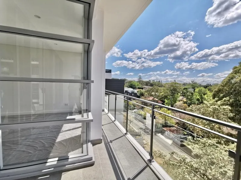 BRAND NEW APARTMENTS IN THE HEART OF LINDFIELD!