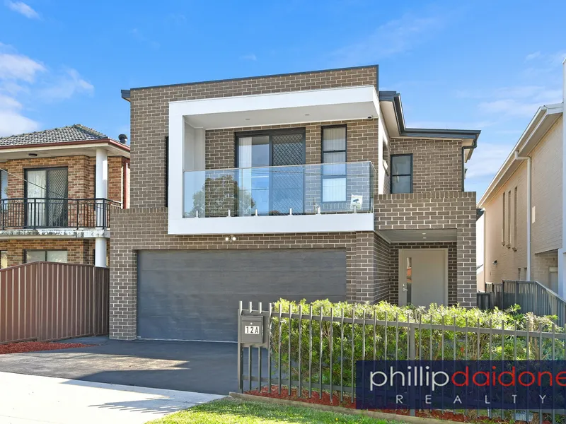 NEWLY BUILT FAMILY HOME