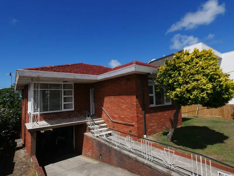Spacious four bedroom house in the heart of Matraville