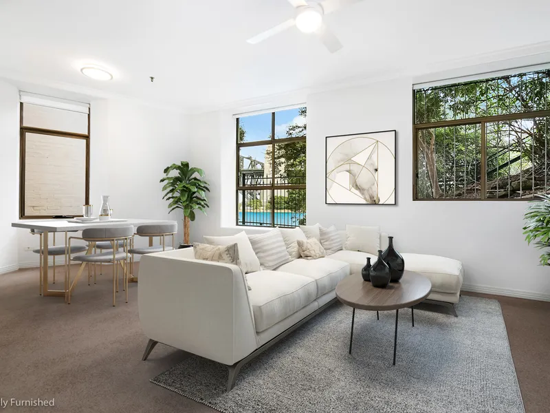 Modern two bedroom apartment on waters edge of Kirribilli