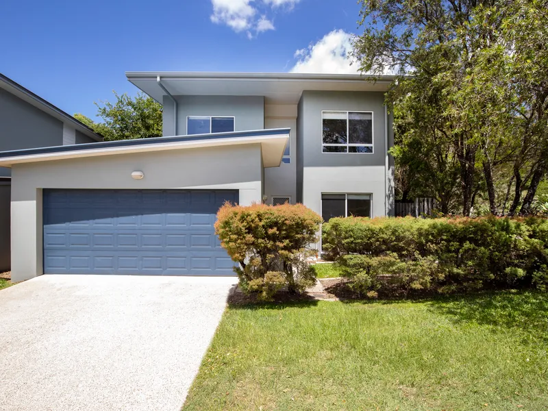 Fresh 4 Bedroom Townhome in Tranquil Setting