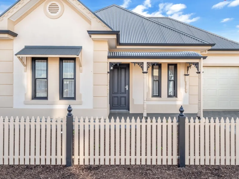 GORGEOUS HERITAGE STYLE HOME