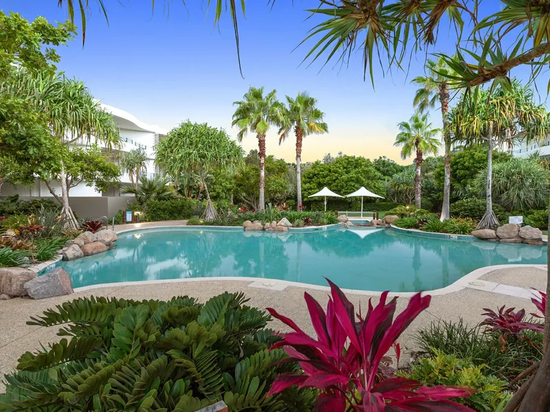 IMMACULATE BEACHFRONT APARTMENT