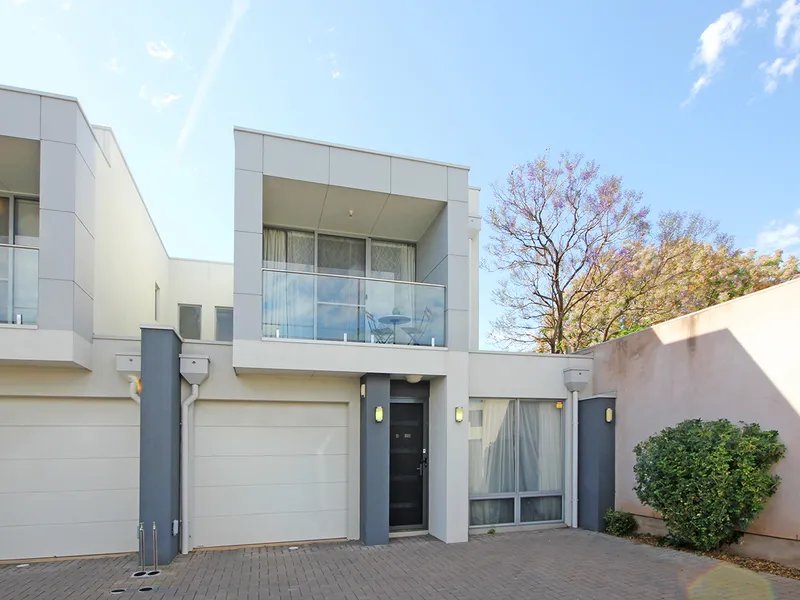 This is Stunning!  Two bathrooms, 3 toilets, balcony, polished tiled floors WOW